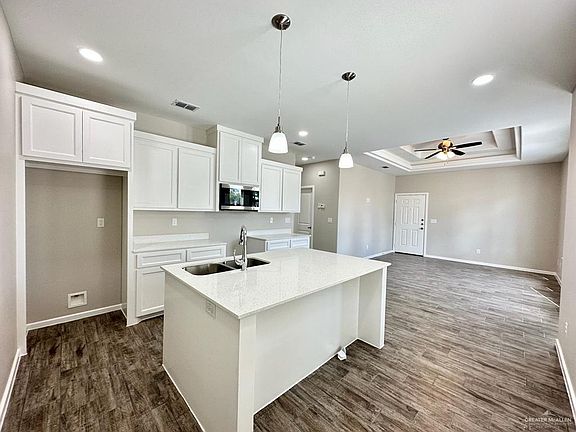 4th image of 1404 Vani Dr APT 1