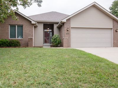 5964 Laramie Trl, Columbus, IN, 47203