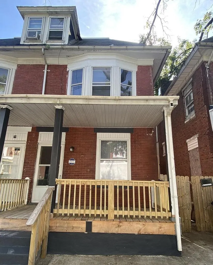 4-bedroom, 1-bathroom home - Harrisburg, PA — Photo 1