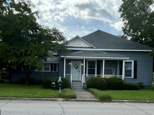 302 N Church St, Alma, GA 31510