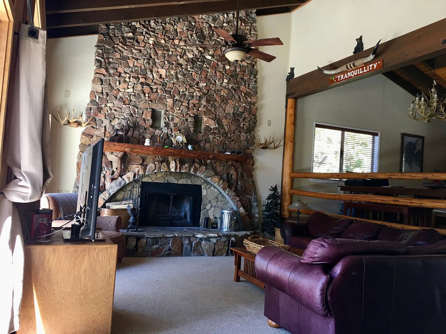 3 bed, 2100 sqft, $2,995 — Photo 2