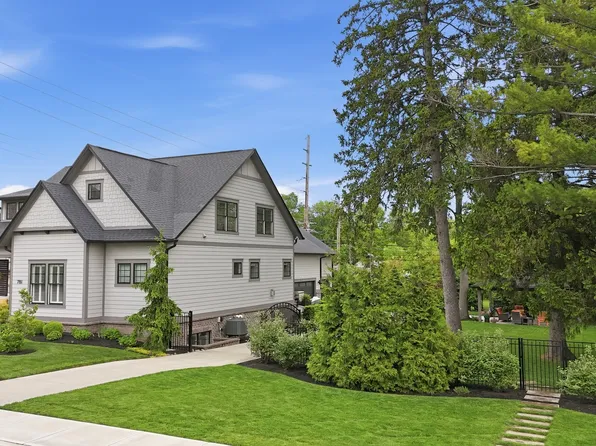 781 1st Ave NW, Carmel, IN 46032
