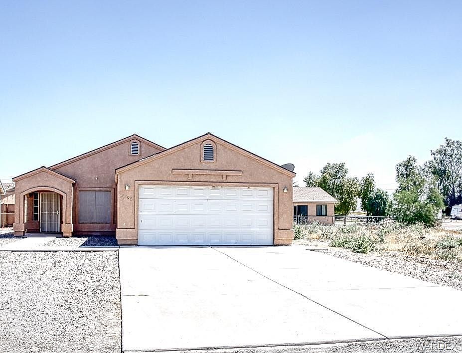 1st image of 9795 S Phoenix Dr
