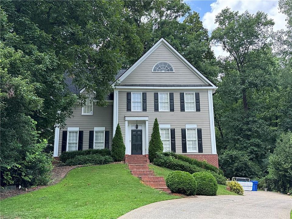 1st image of 18 Dean Overlook Dr NW