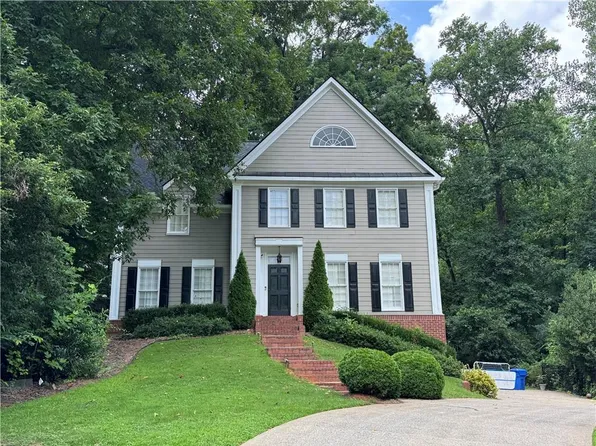 18 Dean Overlook Dr NW, Atlanta, GA 30318