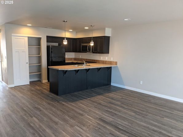 803 E Autumn Ave, Hermiston, OR 97838