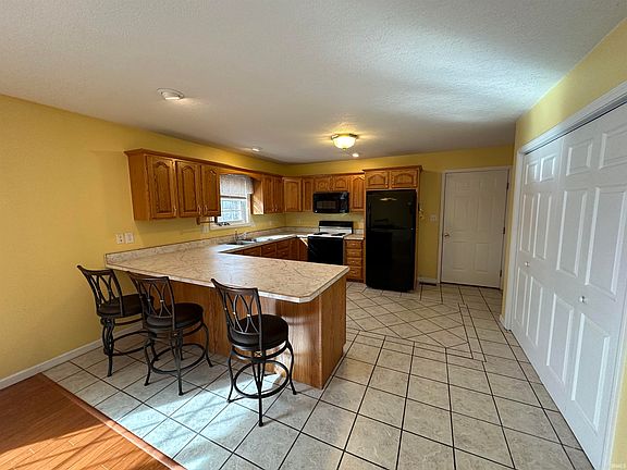 5th image of 2655 N Cherokee Dr