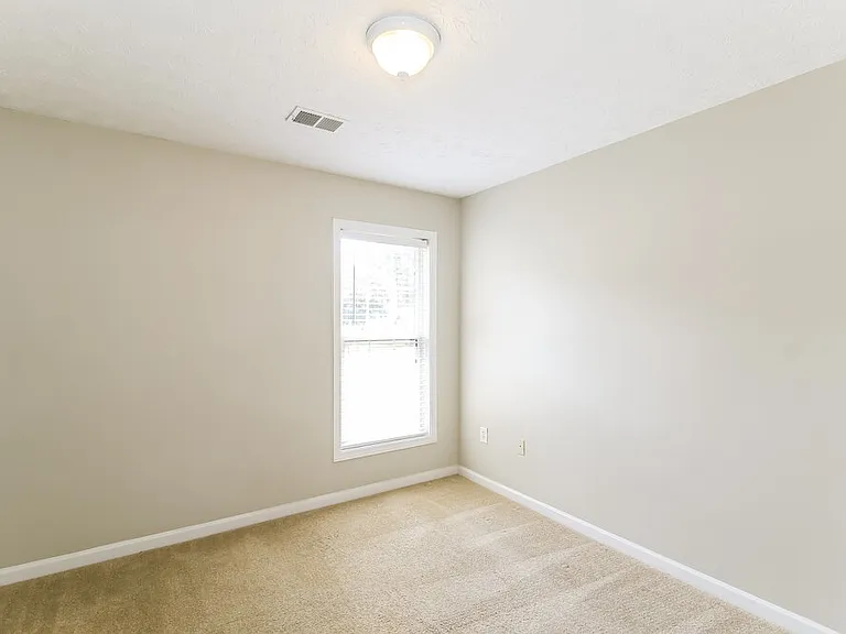 180 Lake Cove Approach — Photo 15