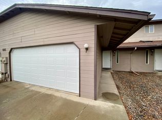 601 S 72nd Ave #B, Yakima, WA 98908