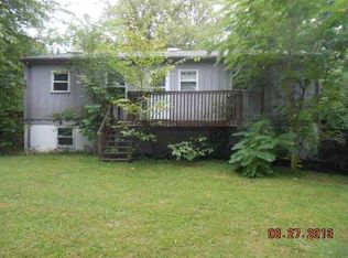 2826 Hillcrest St, Lansing, MI 48911