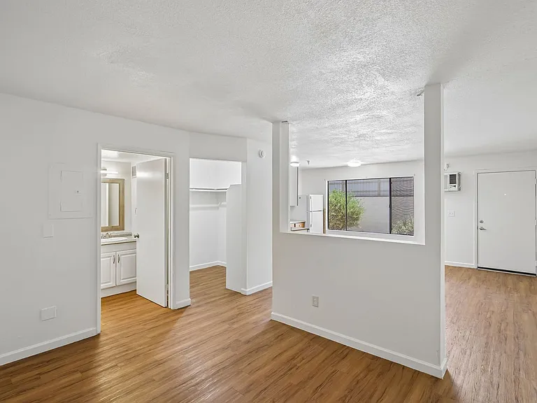 Monte Vista Commons — Photo 18