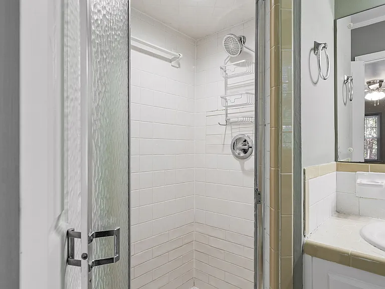 3212 Westbrook Dr #100 — Photo 22