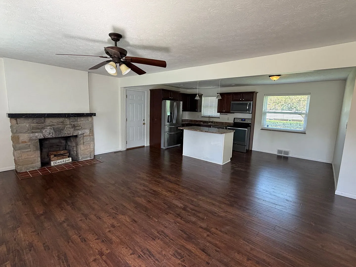 Gorgeous Two Bedroom/Two Full Bath Renovated Home In Kettering w/Full Finished Basement — Photo 4
