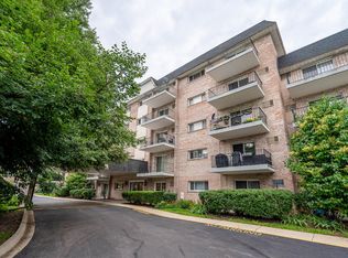 1000 S Lorraine Rd APT 411, Wheaton, IL 60189