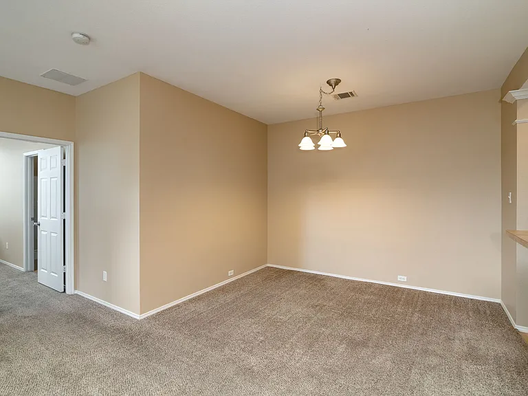 2510 Sedona St — Photo 7
