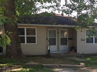 306 E Thompson St, El Dorado Springs, MO 64744