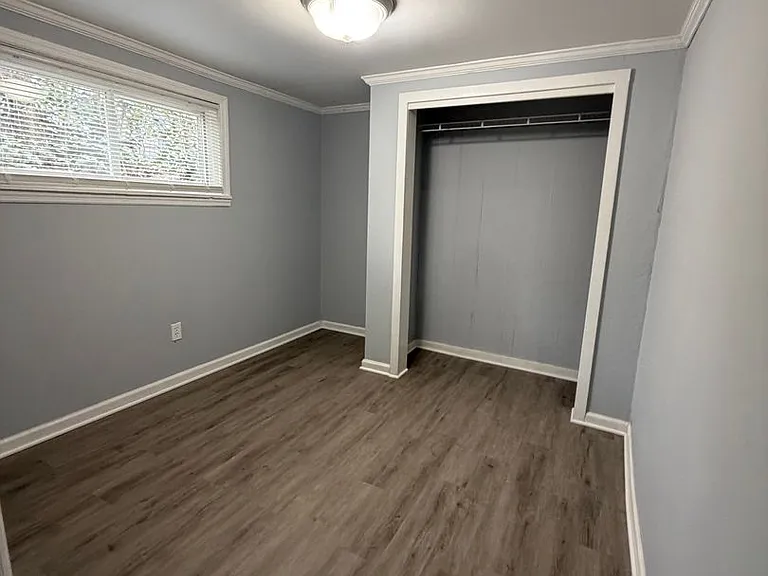 409 Eastgate Rd — Photo 5