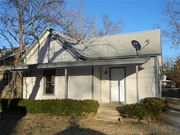 2nd image of 227 N Aydelotte Ave