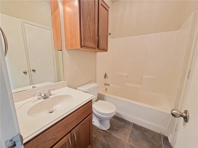 4137 McFarland Dr — Photo 6