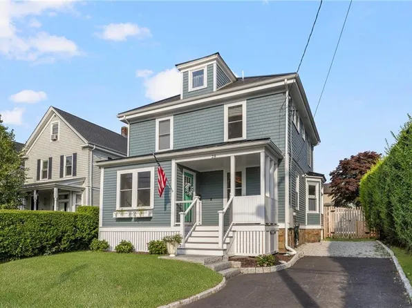28 Carroll Ave, Newport, RI 02840