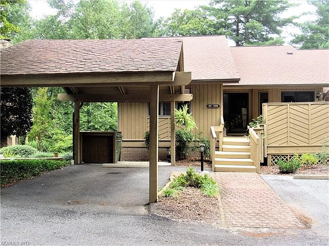 1st image of 209 White Oak Dr