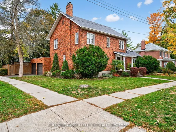 230 Geraldine Ave, Peterborough, ON K9H 4T9