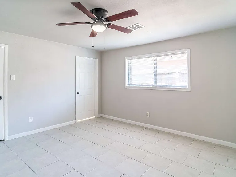 11623 Rowan Ln — Photo 9