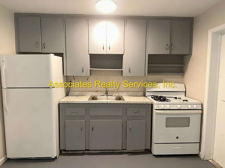 3200 NW 21st St — Photo 6