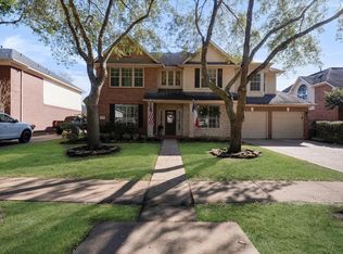 3230 Five Oaks Dr, Missouri City, TX 77459