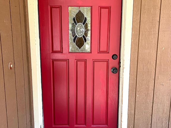 4th image of 24792 Bernard Dr