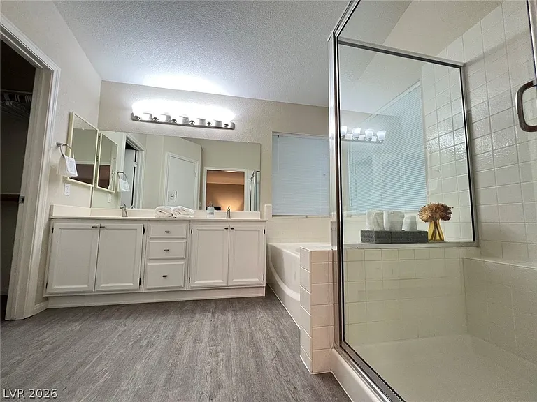 8109 Greenbush Dr — Photo 11