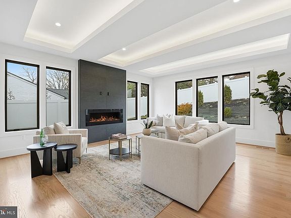 5th image of 1501 23rd Rd S