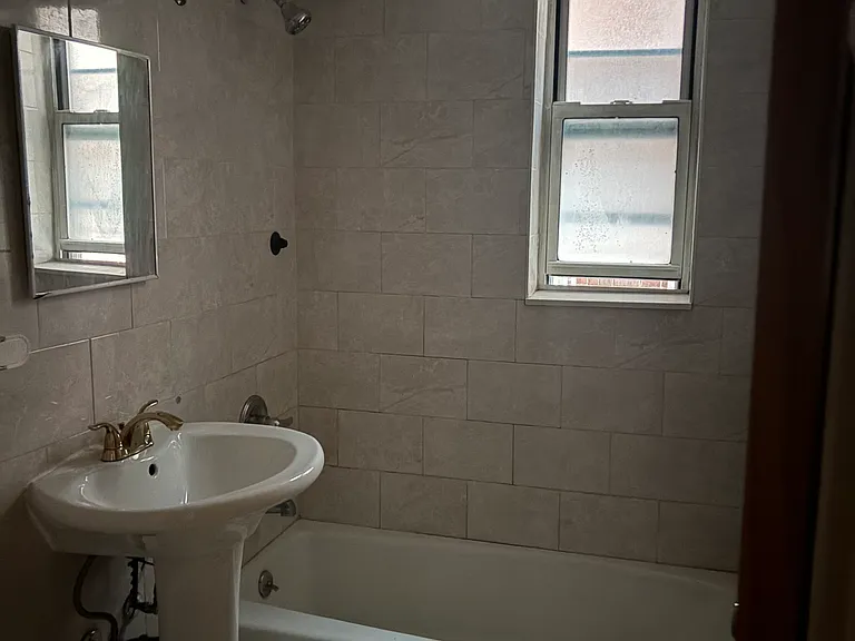 365 Bronx River Rd #2A — Photo 13