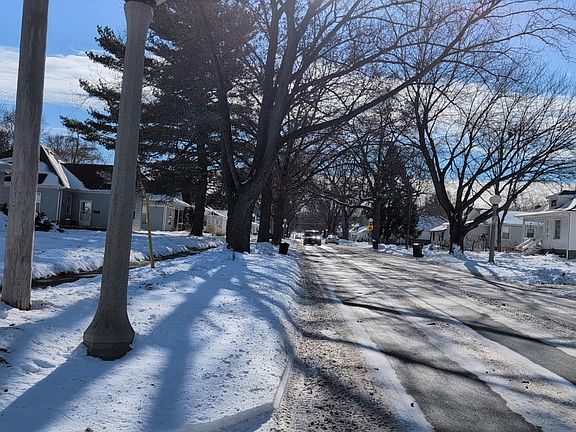 5th image of 104 S Cottage Grove Ave