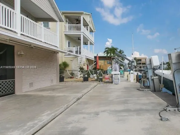 11 Flamingo Rd, Key Largo, FL 33037