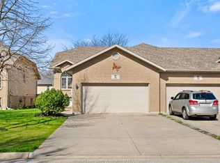 56 Anfred St, Leamington, ON N8H5L3