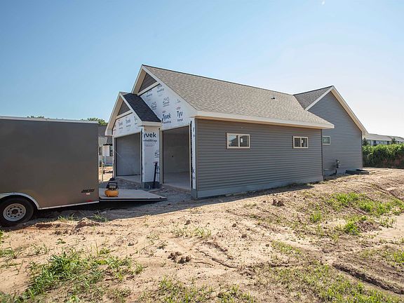3rd image of 1403 Divinity Dr