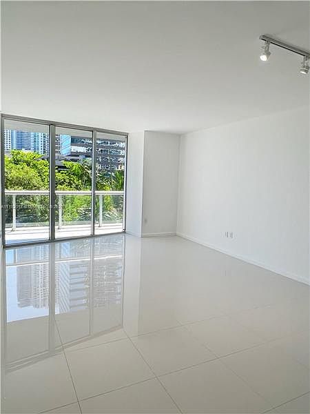 1st image of 495 Brickell Ave APT 509