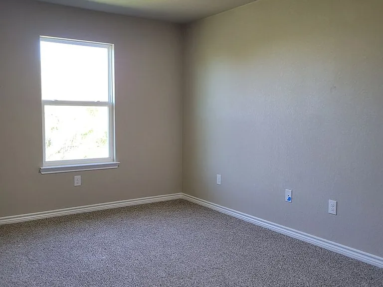 3909 Turner Ave — Photo 16