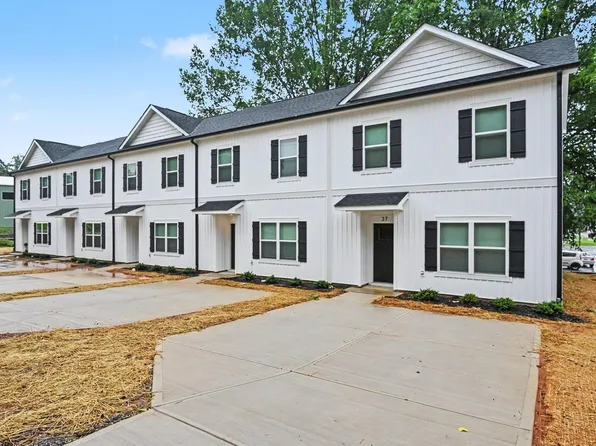 49 E 13th St, Newton, NC 28658