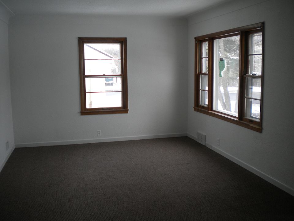 1st image of 300 Lake St