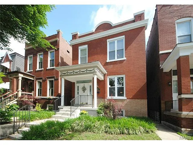 3311 Pestalozzi St photo 1