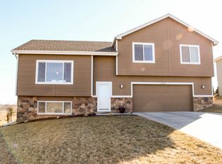802 33rd St, Des Moines, IA 50312