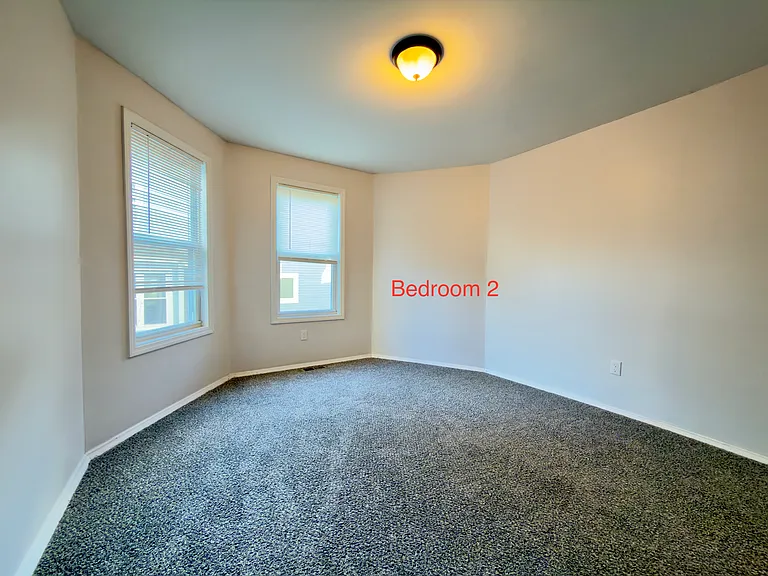37 Abbott St — Photo 8