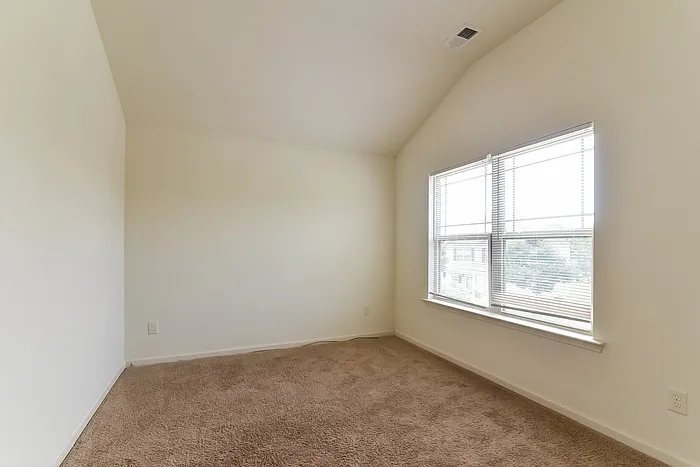 1479 Wilford Dr NE — Photo 16