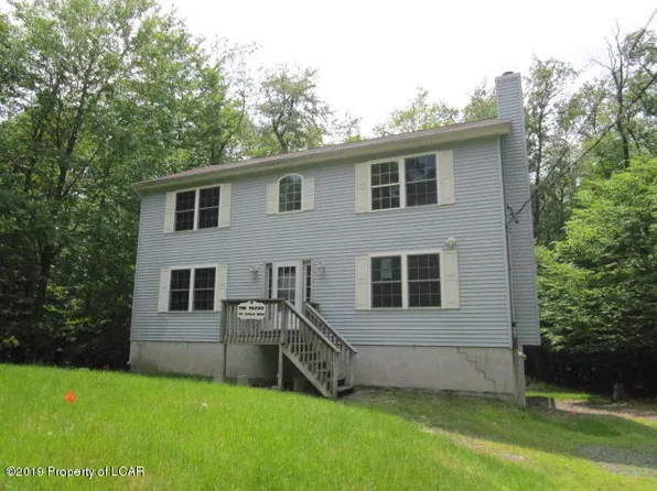 1111 Apollo Dr, Waymart, PA 18424