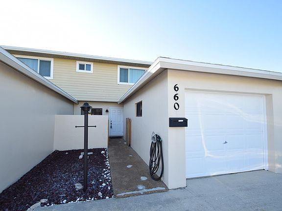 3rd image of 660 Atlantic Dr #660