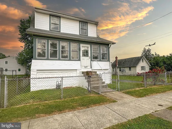 117 Lagrange Ave, Essington, PA 19029