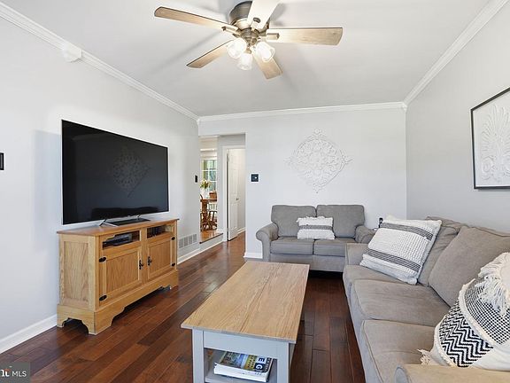 5th image of 283 Greenview Rd