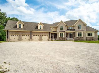 5440 N Latson Rd, Howell, MI 48855